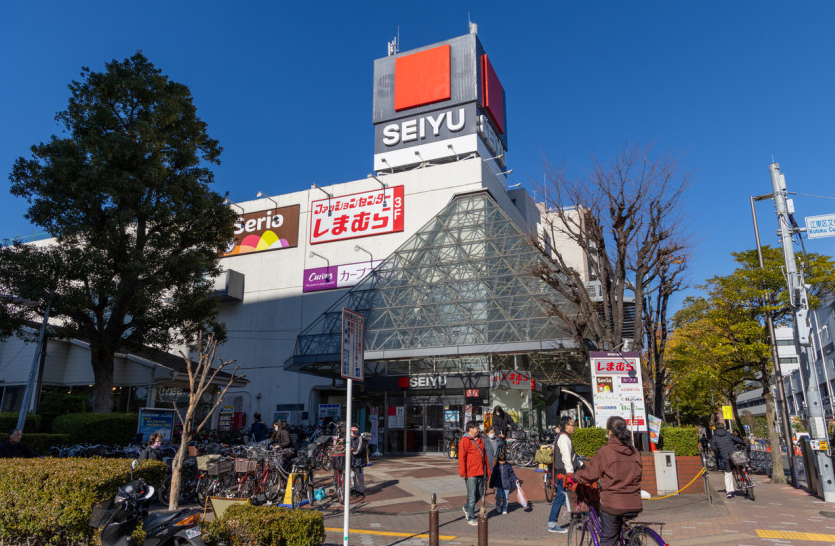 Japan retailer Trial to acquire supermarket Seiyu for ¥380 bil